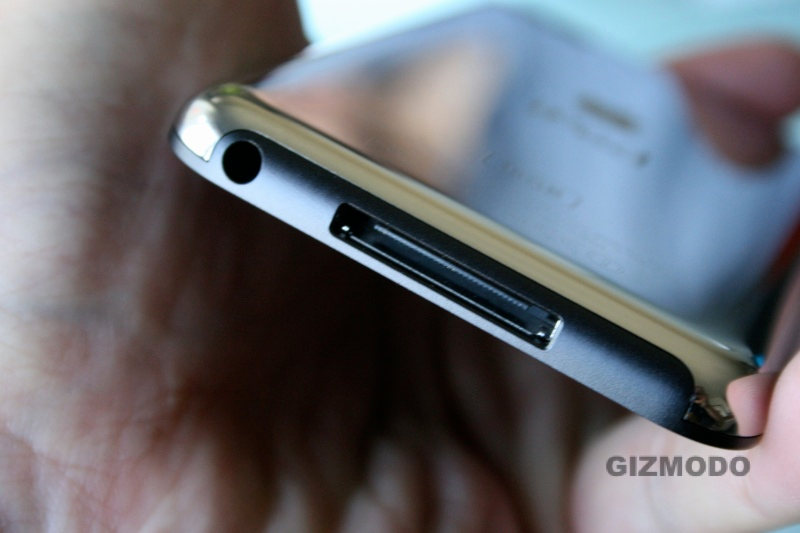 Illustration for article titled Apple iPod touch Review (Verdict: Good In the Face of Greatness)